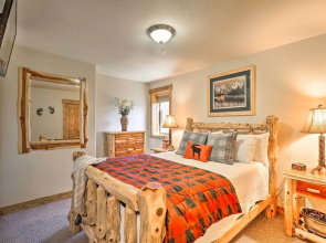 Peaceful Fraser Condo w/ Patio - by Hiking Trails!