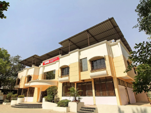 OYO 29615 Chandraphool Garden