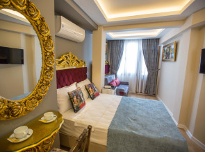 Atlantis Royal Hotel