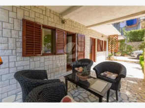 Apartments Dora