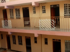 Flavours Lodge - Nakuru - Adults Only