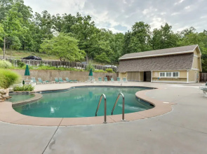 Resort Perks: Updated Osage Beach Home!