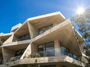 One BR Apartment With Shared Pool Jacuzzi Easy Spa Access