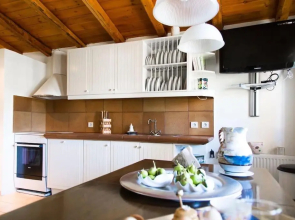 Seafront Luxury Villa w 5-en Suite BR BBQ