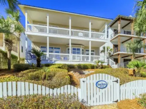 Ocean Breezes by RealJoy Vacations