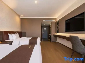 Homeinn Skyl'ne Cloud Hotel (Haiyang Taihua City Square)
