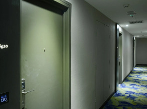 Pacific Express Hotel Central Market