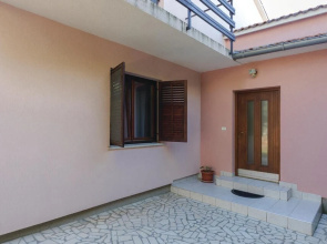 Nice Home in Medulin With Wifi and 2 Bedrooms