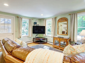 Centerville Escape w/ Pool ~ 3 Mi to Beach!