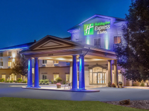 Holiday Inn Express & Suites Eau Claire North by IHG