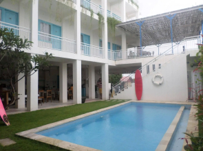 Paras Paros Marina Lodge