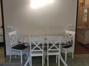 Ground Floor Apartment,1st row to sea