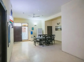 Omi Guest House by OYO Rooms