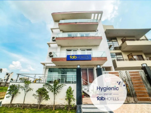 Fabhotel Emoji Stays