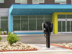 Tru by Hilton Florence I-95