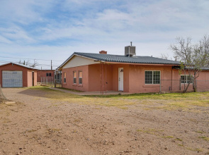 Bright Bisbee Home ~ 6 Mi to Downtown!