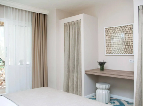 Baraka Hisaronu - Adults Only