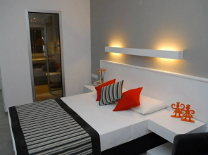Ladin Hotel