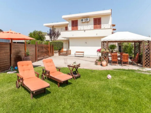 Rhomy Apartment