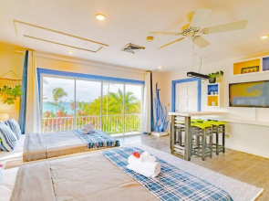 Viking Hill Oceanfront Hostel & Resort