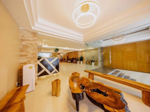 Отель Happy Life Green