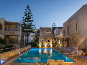 Elotis Suites