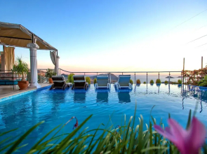 Sea View Villa - Private Pool- 7 min to Beach