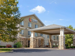 Comfort Inn & Suites Pittsburg KS