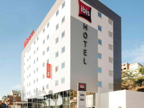 Ajax Hotel