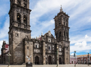 One Puebla Finsa