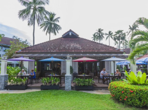 Курортный отель Amora Beach Resort Phuket