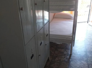 Hostel alexander