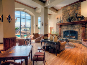 Music Road Resort Inn