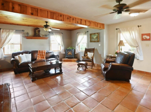 Knopp School Rd Farm House 3 Bedroom Home by RedAwning