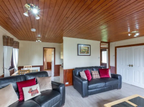 Primrose Lodge 4 with Hot Tub (H 2014) 57499