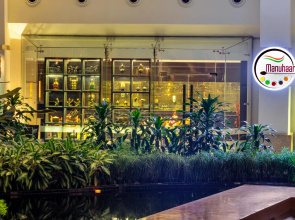 Sahara Star