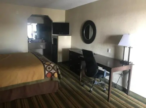 Super 8 Monroe