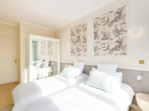 Luxury sea View 3br-2ba With Services in Deauville