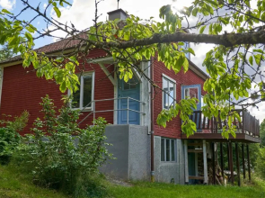 Red Haven Cottage