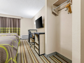 Super 8 by Wyndham Athens