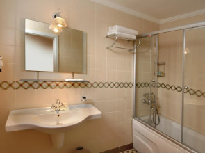 Darussaade Istanbul - Special Class