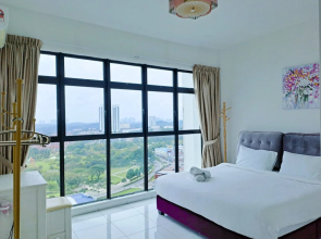 JB Bukit Indah Skyloft Suites