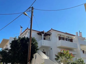 Lovely 2-bedroom apartment in the heart of Ermioni