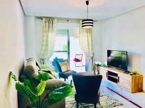 Leisure Joy Nueva Andalucia by Rafleys - Beautiful Newly Refurbished 2BR Garden Suite in Lorcrimar