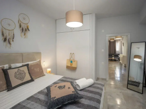 Sun City Apartments by Estia