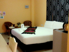 Ploy Puu Residence