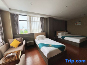 Golden Arrow Hotel