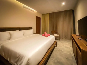 Character Comfort And Potential at our Luxury Studio Free Gym Shuttle to the Beach Club Spa Yoga