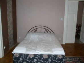 Szandi Belvarosi Apartman