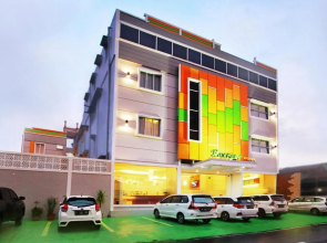 Emerald Hotel